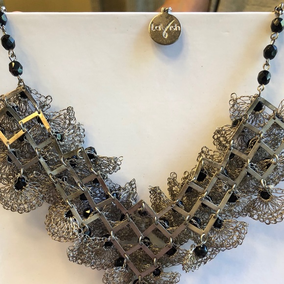 Boutique silver abstract crochet necklace - Picture 3 of 3